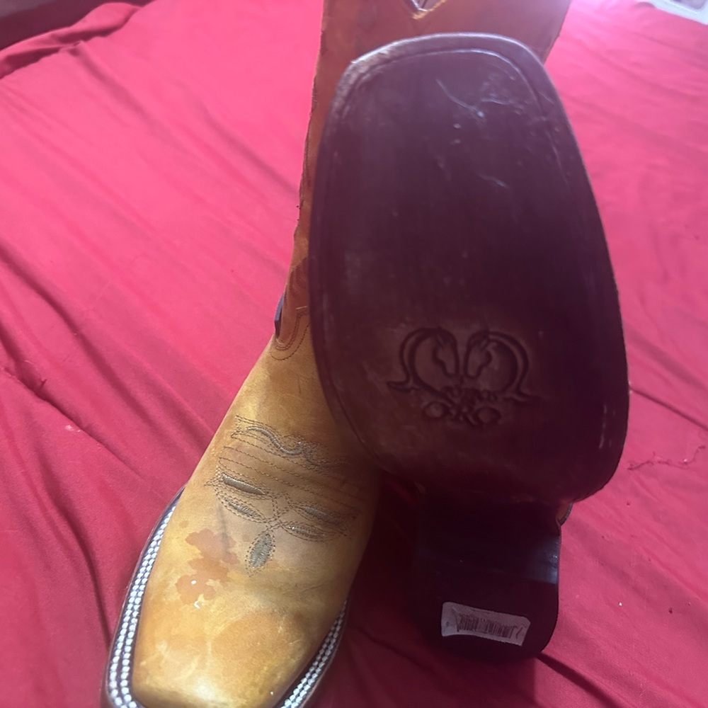 Men's Tan Leather Western Boots - Classic Cowboy Style